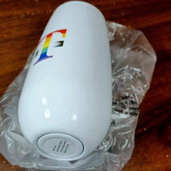 T-Mobile Pride Tumblers Insulated -  T mobile Cup Mug with Sipper Lid -NEW- - Picture 5 of 9